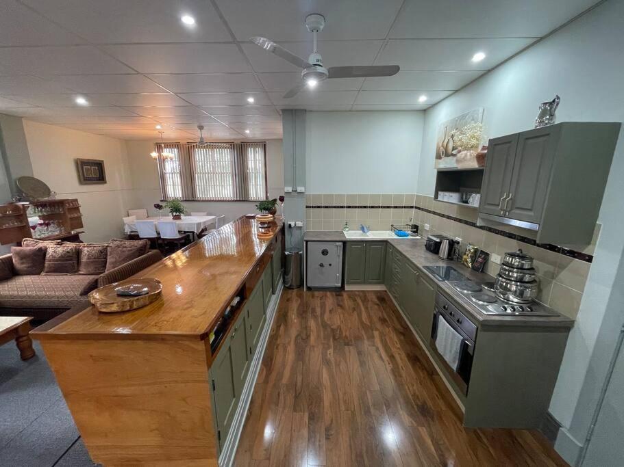 Post Office Boutique Accommodation Hat Head Экстерьер фото