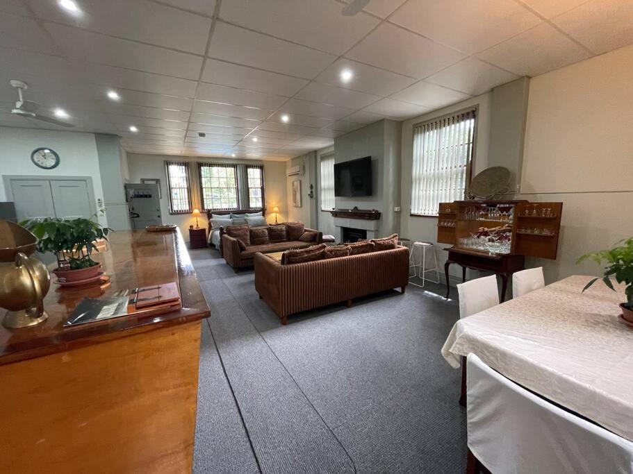 Post Office Boutique Accommodation Hat Head Экстерьер фото
