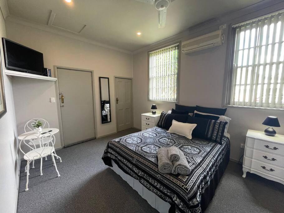 Post Office Boutique Accommodation Hat Head Экстерьер фото