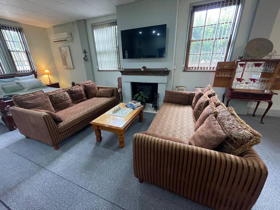 Post Office Boutique Accommodation Hat Head Экстерьер фото